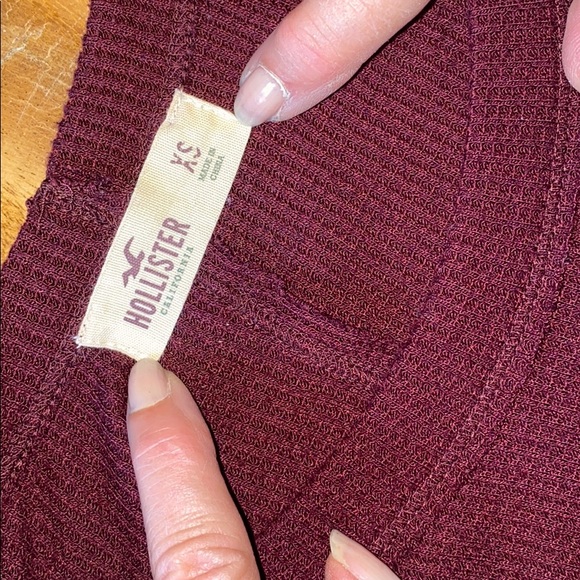 π Hollister Henley Long Sleeve - Picture 4 of 6